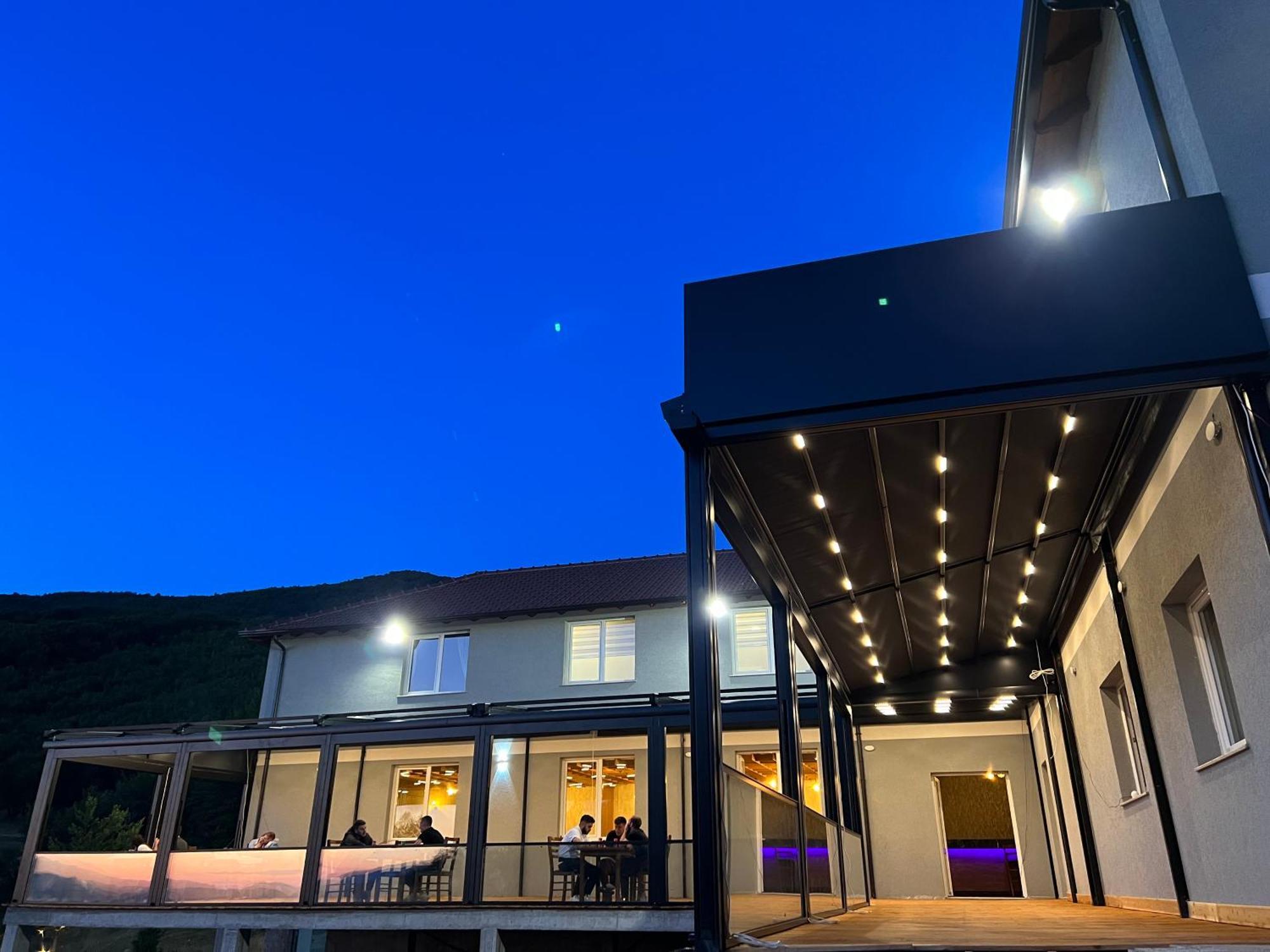 Bujtina Shehu Hotel Kukes Exterior photo